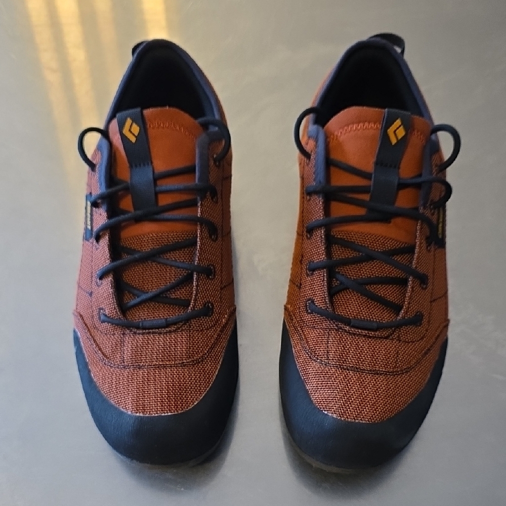 Black Diamond Athletic Shoes Brown and Black Sporty Design